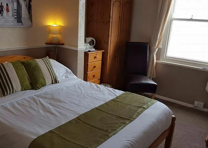 Kimberley Seafront Guest house Scarborough